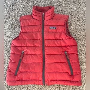 Patagonia kids down vest XS Kids Red Puffer Vest
